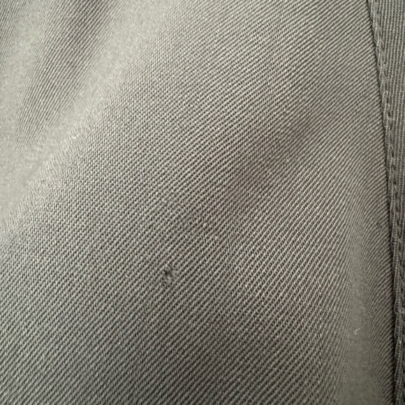 Vintage 1990’s Olive Green Wool Gaberdine Trench , Belted, Doublebreasted. S = M - Picture 9 of 16